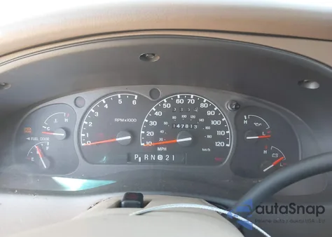 2001 Mazda B3000 Ds/Se z USA, uszkodzony, nr VIN 4F4YR16U91TM16550